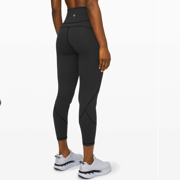 Lululemon Everlux In Movement Tight 25” size 6 - Picture 10 of 12